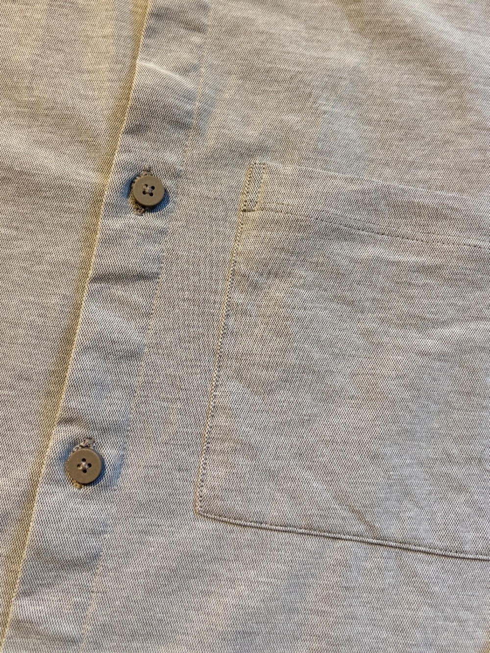 Men's lululemon athletica Light Gray Long Sleeve Casual Button-Down Shirt, L - Picture 4 of 6